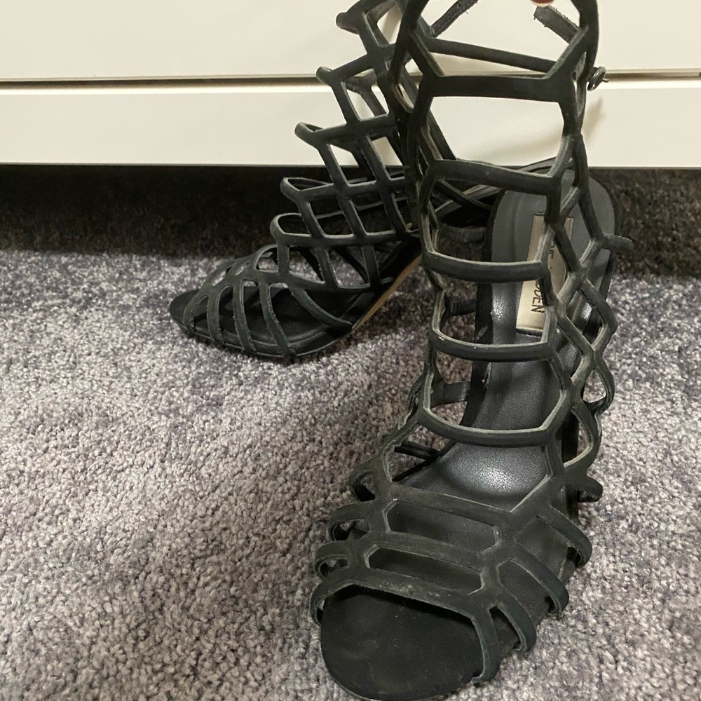 Steve Madden geometric heels
